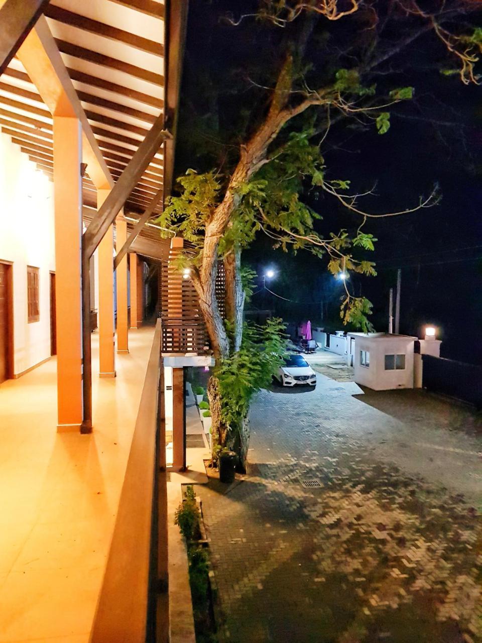 Livinya Holiday Resort Катарагама Екстер'єр фото