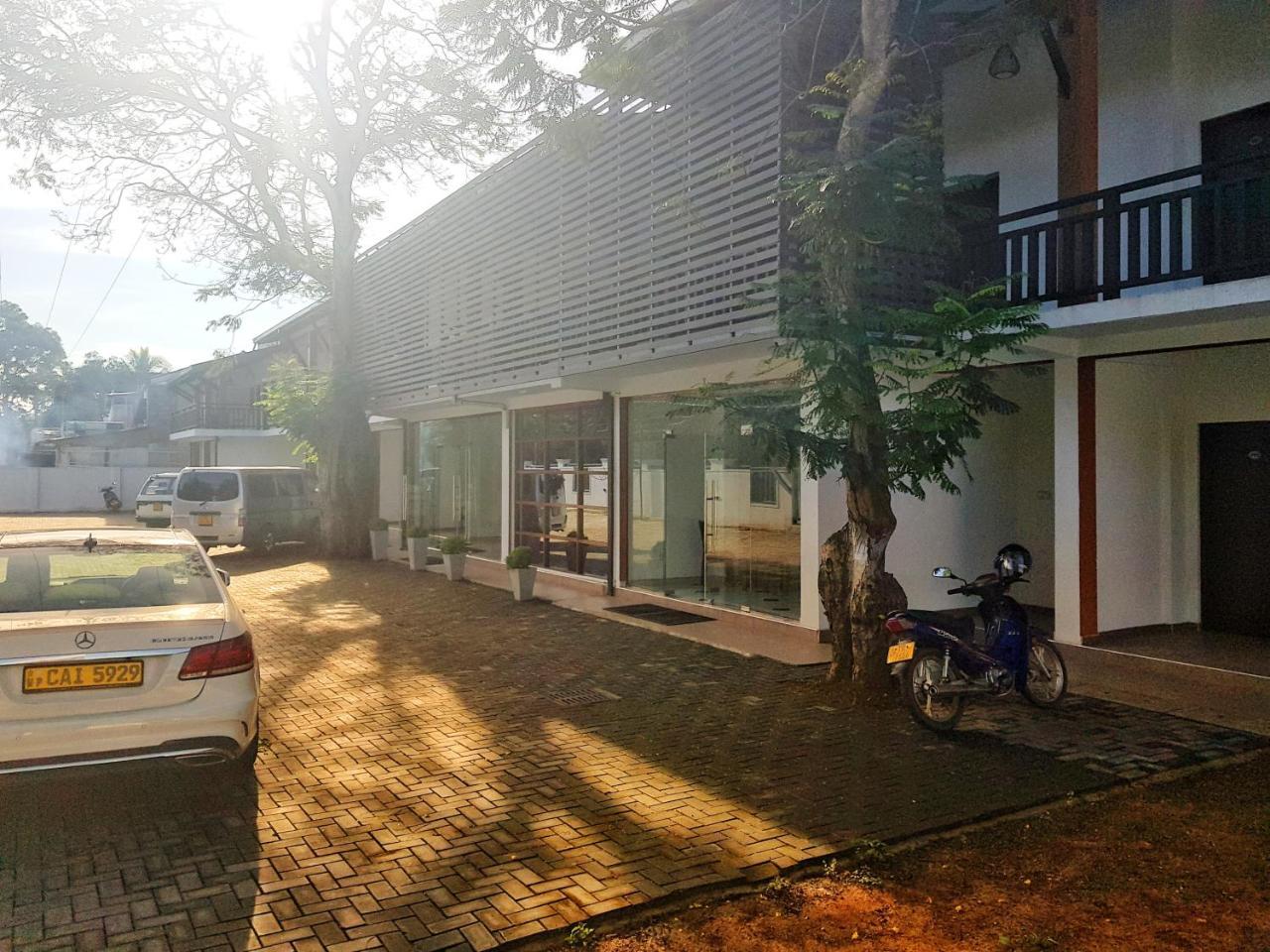 Livinya Holiday Resort Катарагама Екстер'єр фото