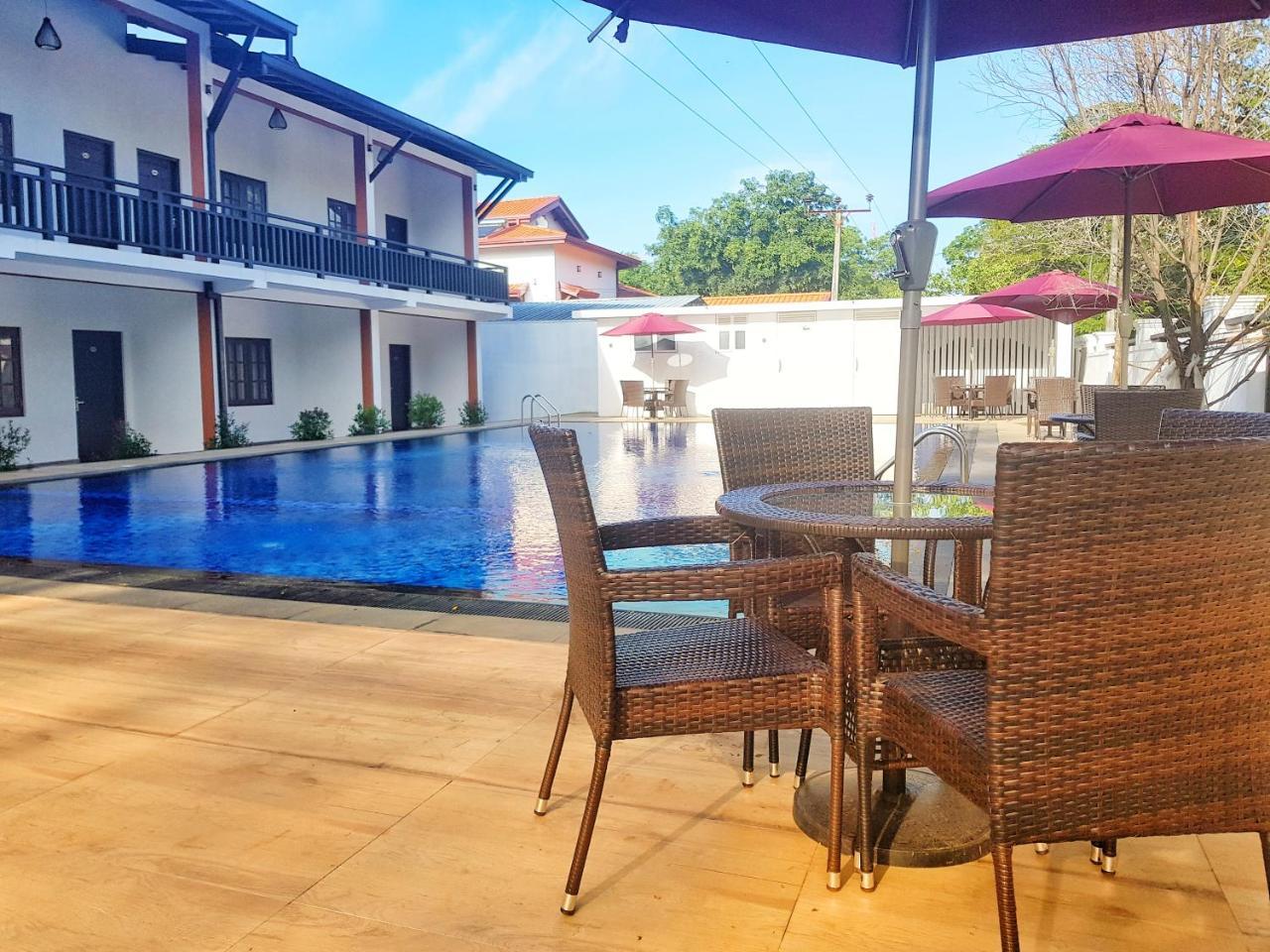 Livinya Holiday Resort Катарагама Екстер'єр фото