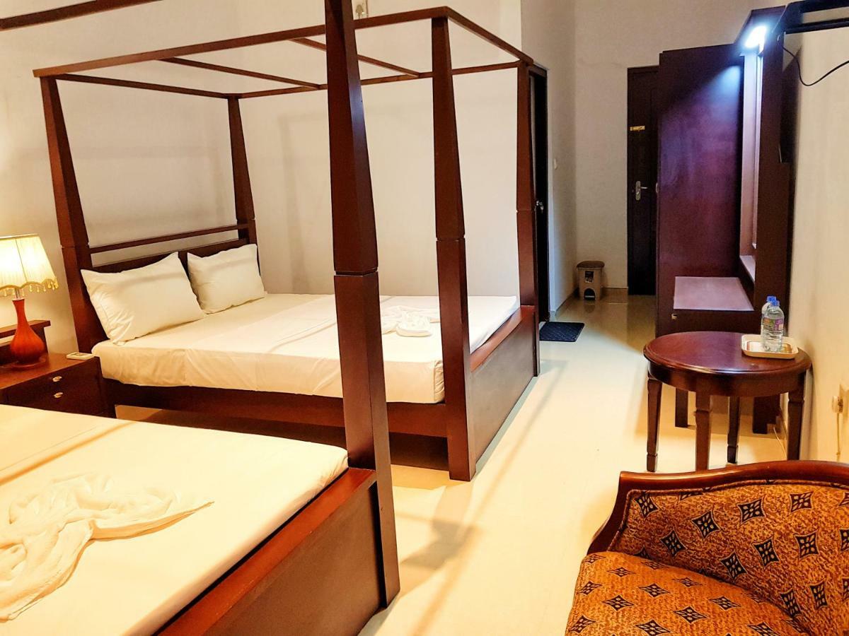 Livinya Holiday Resort Катарагама Екстер'єр фото